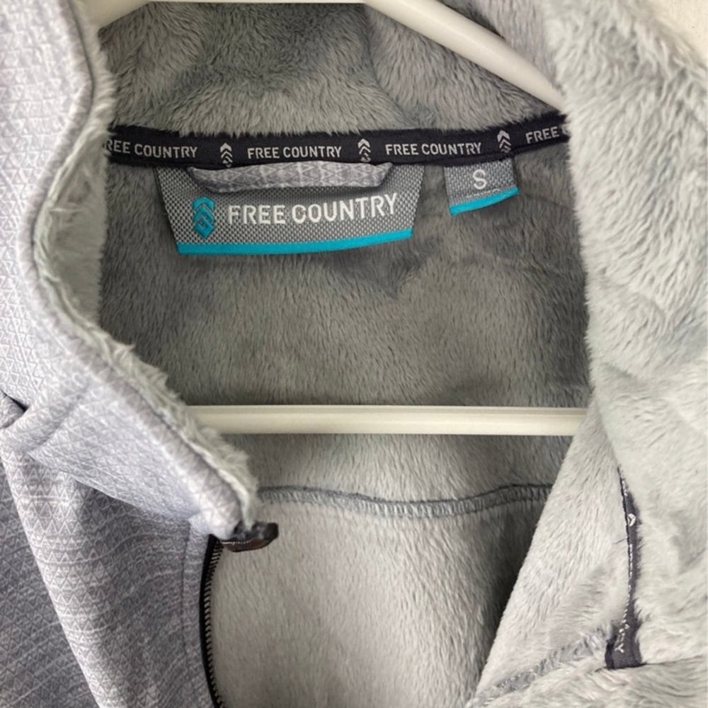 Free Country Jacket - Picture 2 of 5